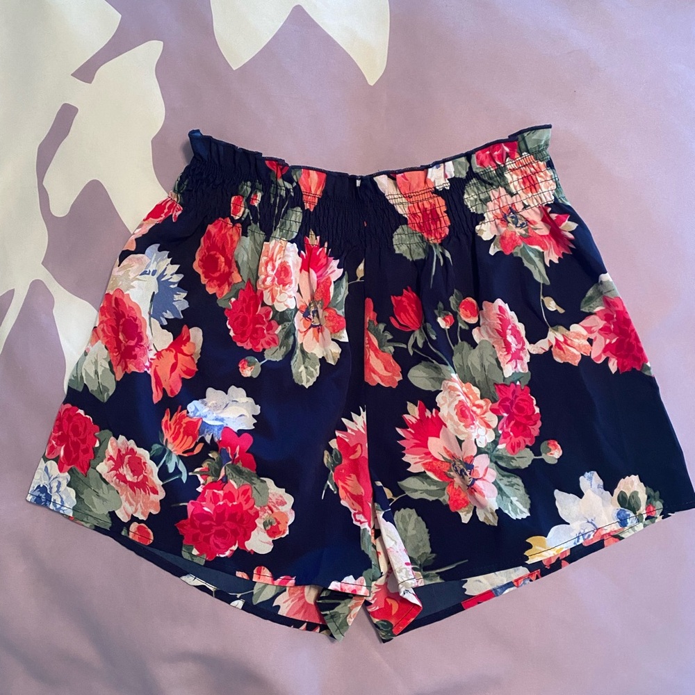 Shein pull on floral shorts